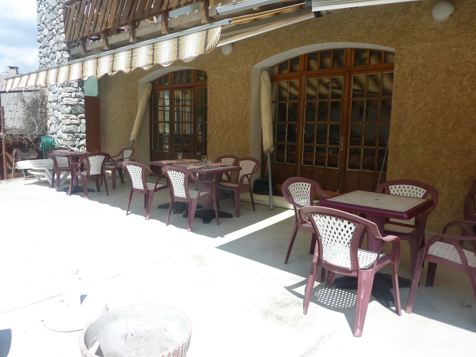 Hotel Les Agneaux Villar-dʼArène Exterior foto